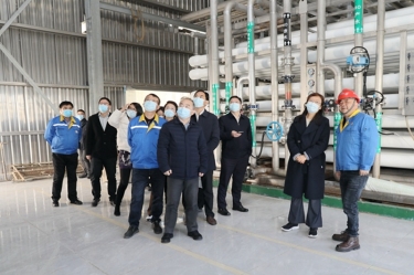 2022年12月15日，時任浙江省發(fā)展改革委黨組成員、副主任吳紅梅蒞臨景興紙業(yè)調(diào)研企業(yè)用能、節(jié)能工作
